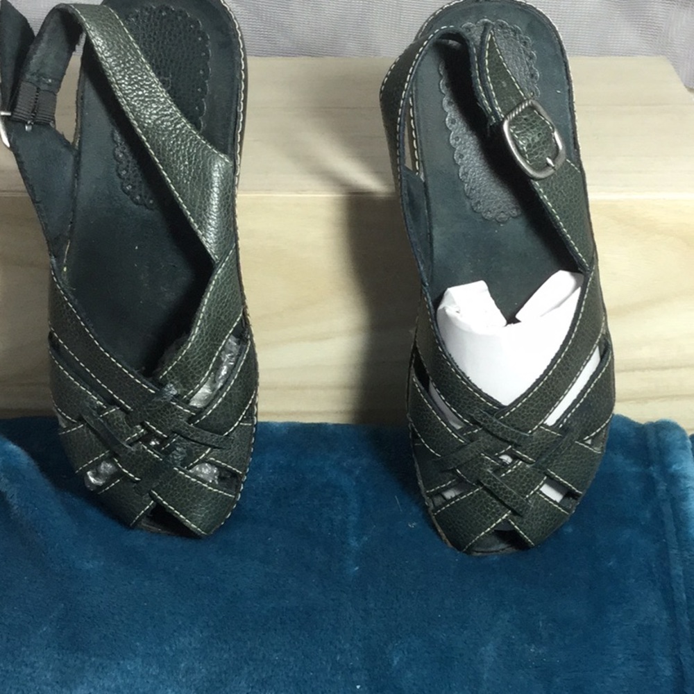 Bass Leather Blue Karina Size 7 Flat